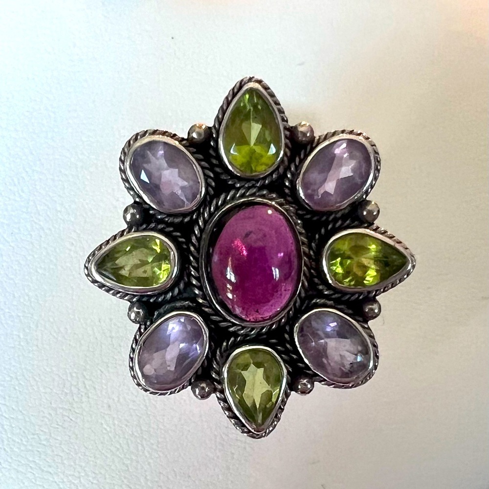 Multi gemstone ring